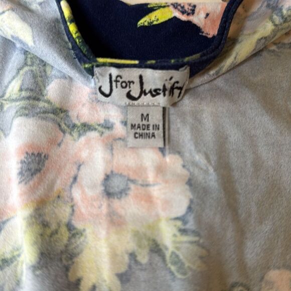NWOT J for Justify Navy Blue Floral Romper - Picture 5 of 6
